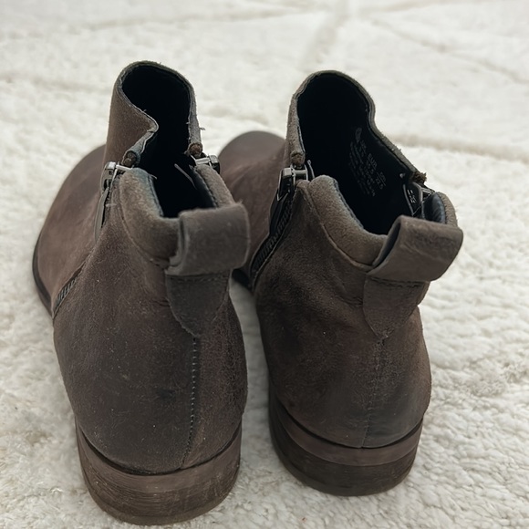 Franco Sarto Artist Collection Flat Ankle Booties - Distressed look - Picture 5 of 7